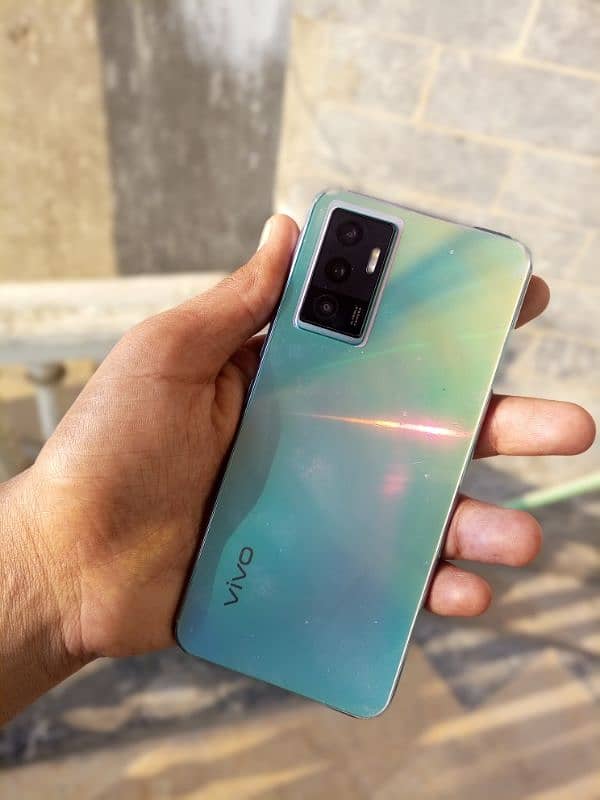 VIVO V23E 1