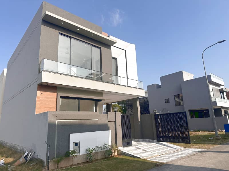 5 Marla Modern Design Brand New House Available for Sale in DHA 9 Town Lahore 3