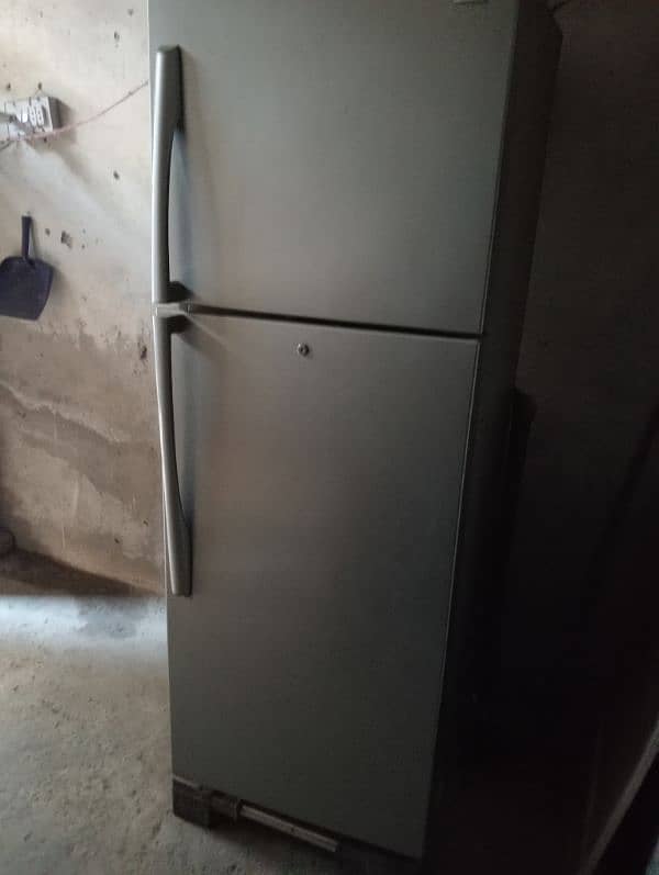 LG refrigerator 0