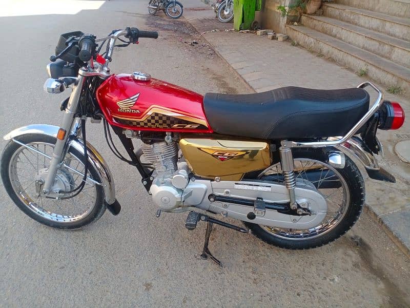 Honda 125, Golden Edition, Self Start 4