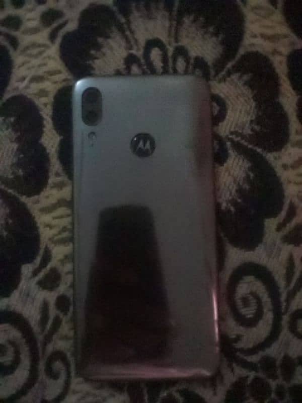 Moto e6 plus 0