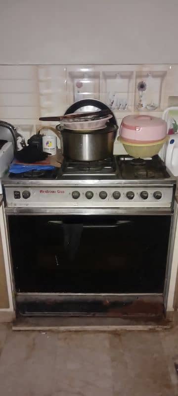 Gas oven for urgent sale 1