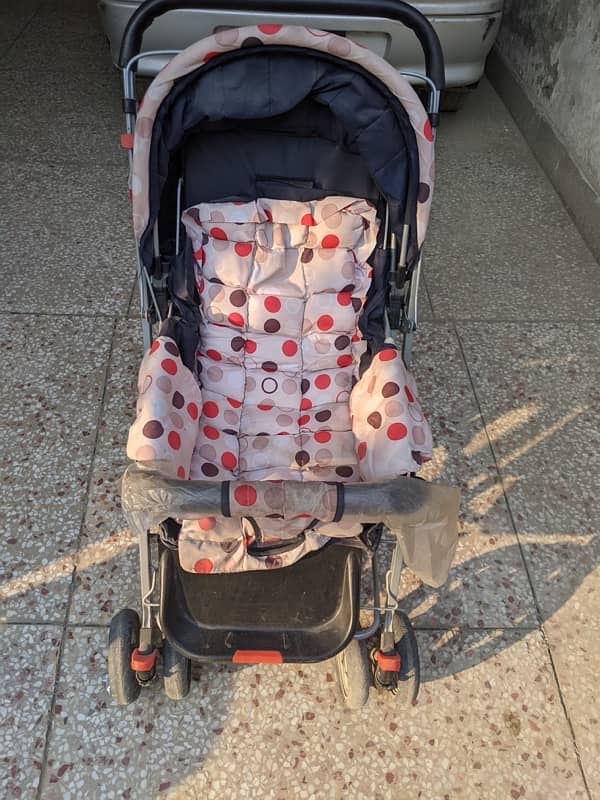 Folding Baby Walker Push Chair in great condition 1