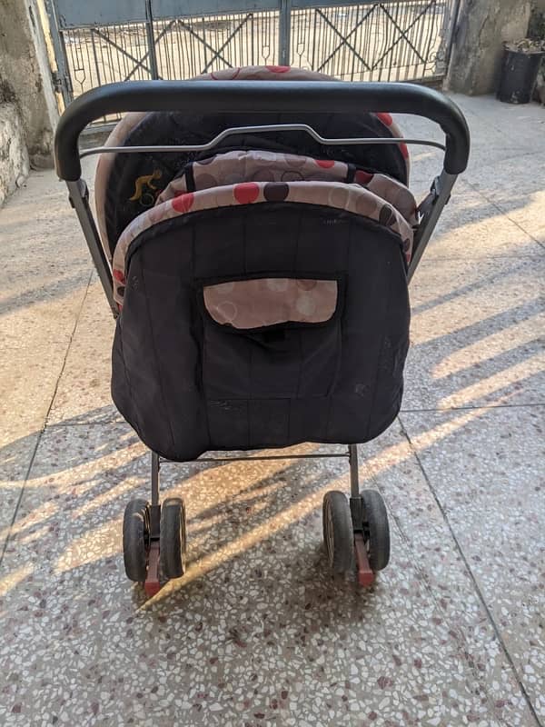 Folding Baby Walker Push Chair in great condition 5