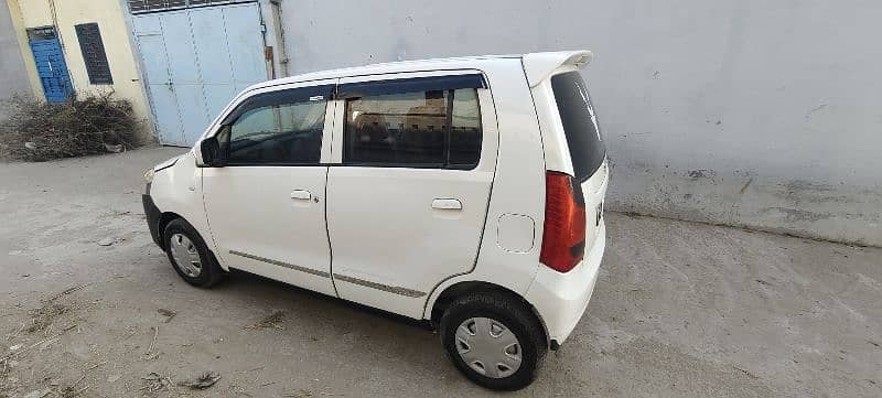 Suzuki Wagon R 2017 model geniune condition family use car 0