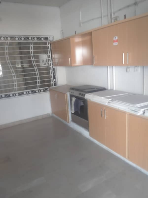 240 yrd 2cnd floor 2 bed dd terece available gulshan e iqbal block 3 near chase up 17