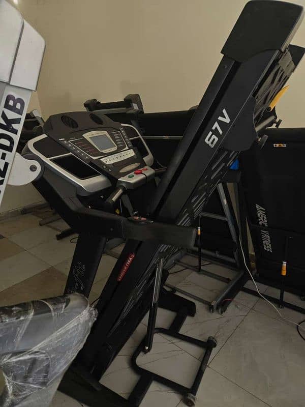 treadmils. (0309 5885468). ellapticals. dumbles. gym cycles. home gym 14