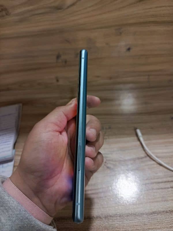 oneplus 9r 8/256  full ok phone ha 4