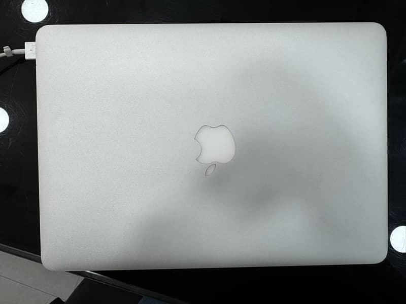 Apple Mac book Air 1466 0