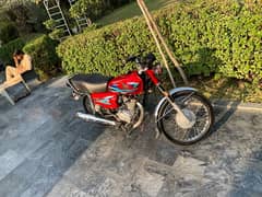 Honda 125 24modal red colour condition 10/10 arjnt sale