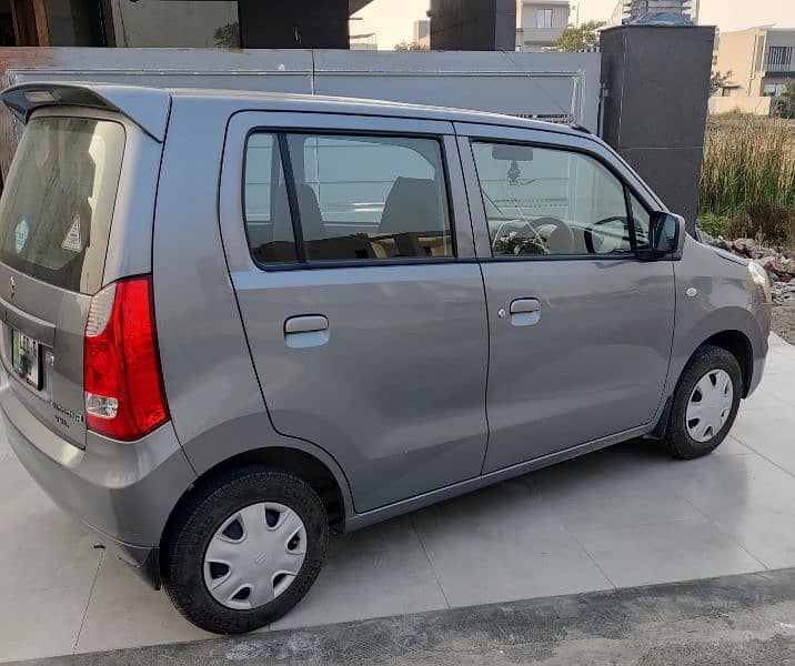 Suzuki Wagon R 2016 1