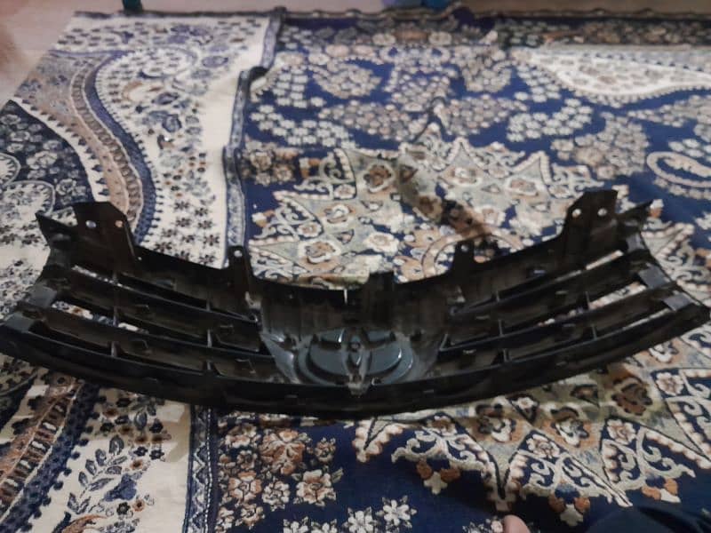 Toyota Carolla front grill 2014 to 2016 3