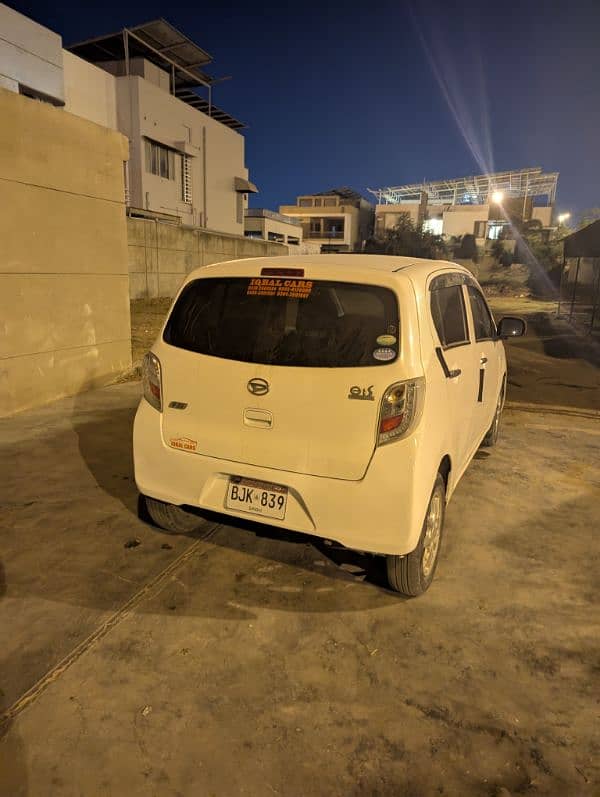 Daihatsu Mira 2014 Pearl white 3