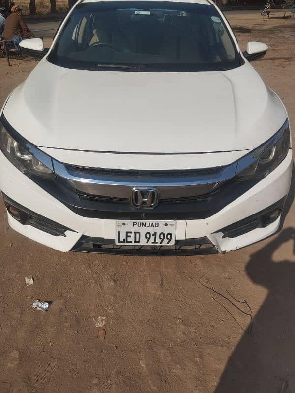 Honda Civic Oriel 2017 0