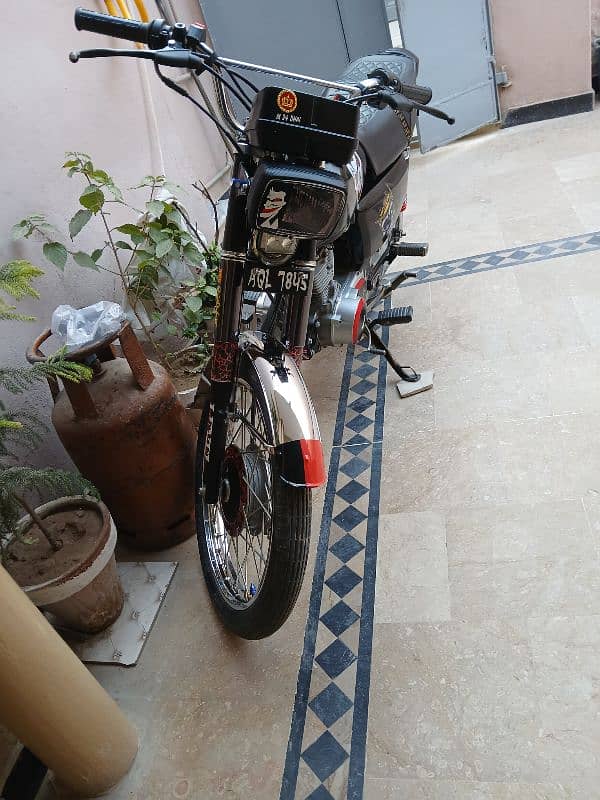 honda 125 2023 3