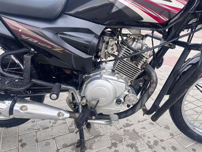 Yamaha YB125z YBR 2019 3