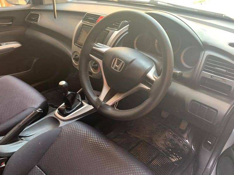 Honda City 2011 100% Home used car not commercial or regular use 5