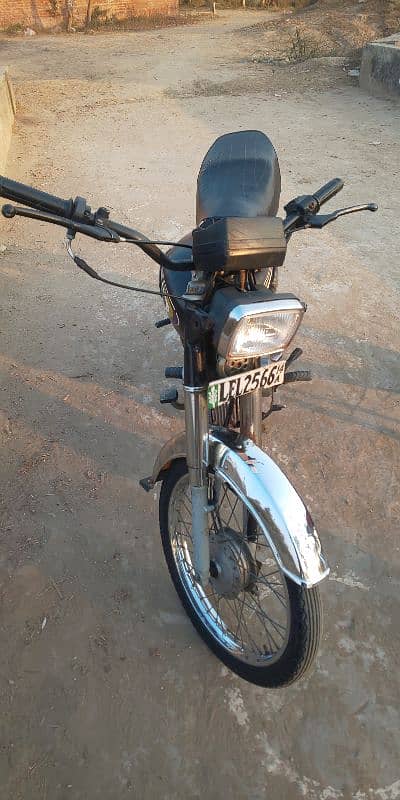 Honda CD70 For Sale In Black Color 2