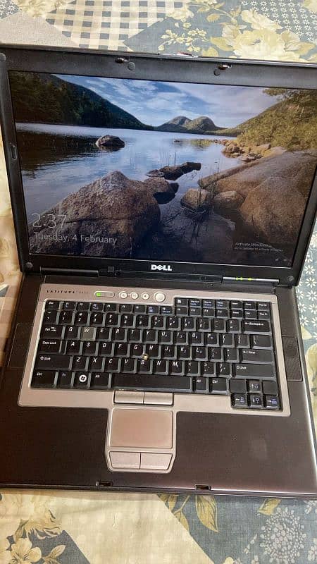 Dell Core 2 Duo 1