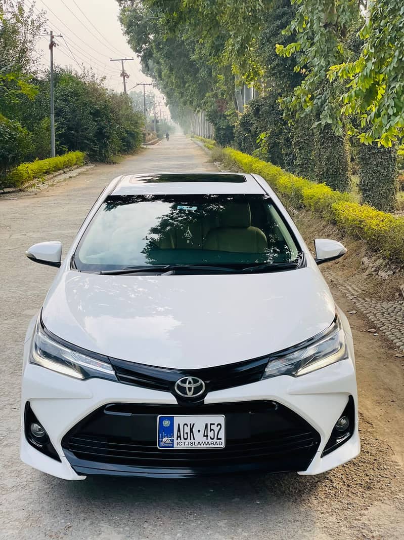 Toyota Corolla Altis Grande 1.8 2017 Model 0