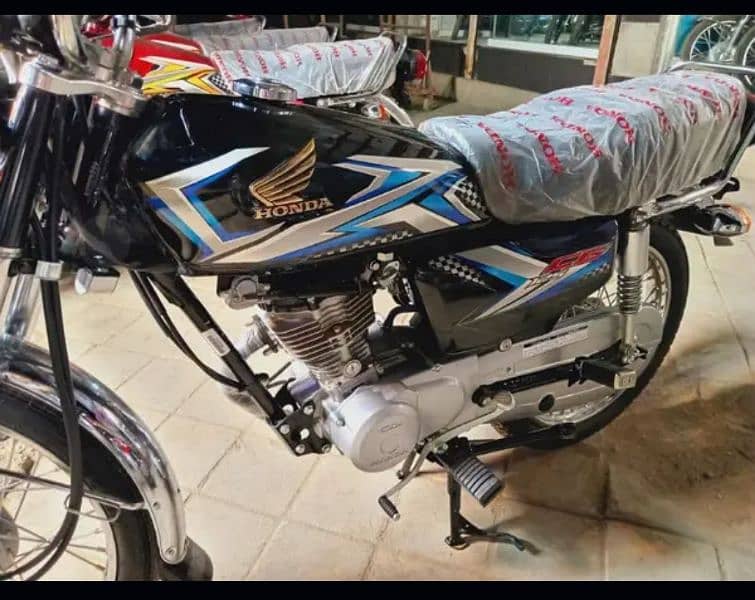 honda 125 black colour 2