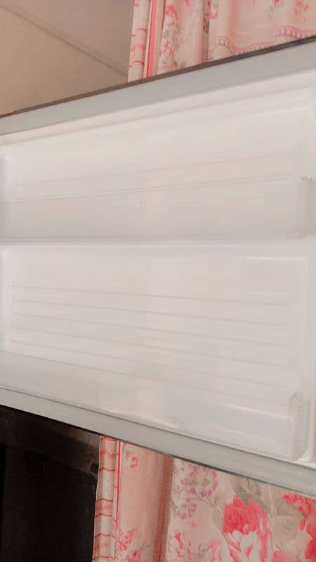 10/10 condition large size Freezer for sale 2