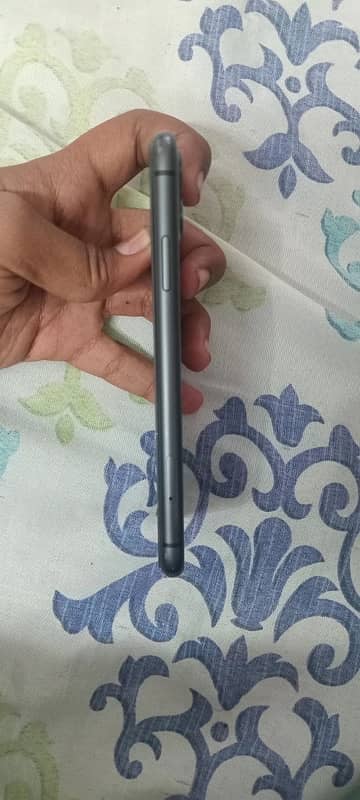 Apple iPhone 11 non-PTA 2 months Sim working 5