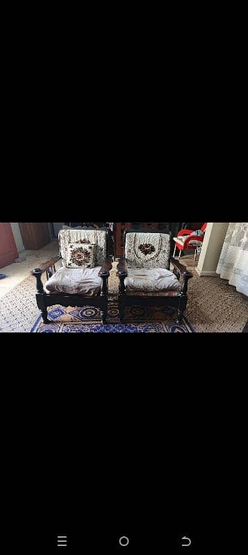 Need to sell a sofa set 3