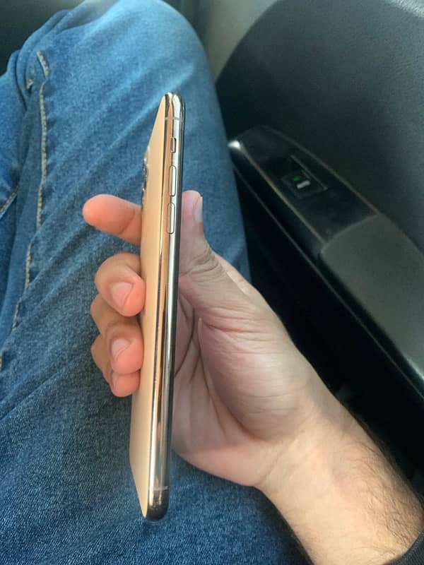 iphone 11 pro max 256gb gold color dual sim pta approved 3