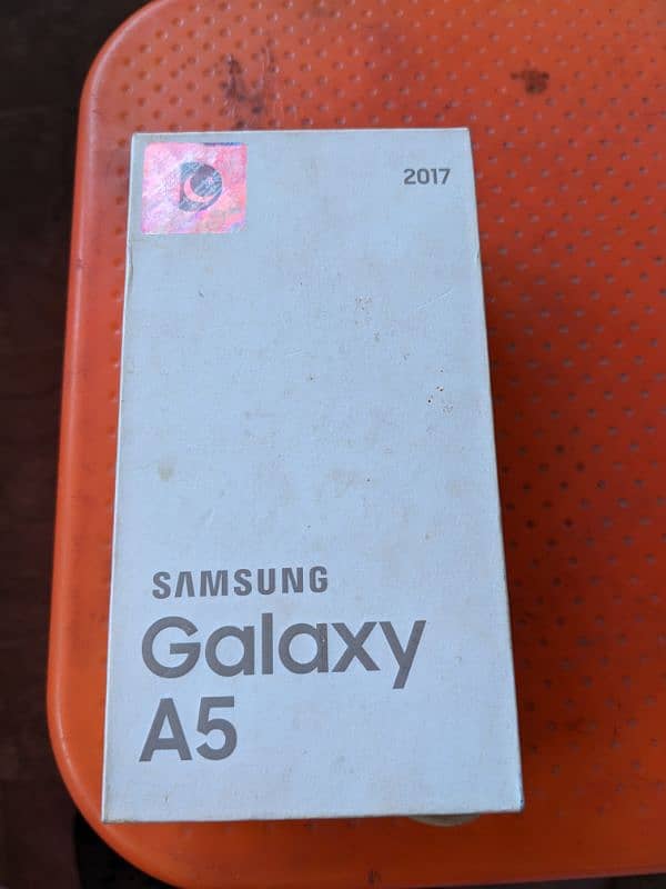 Samsung a5 2017 dual sim official pta approved 0