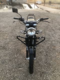 Suzuki gs 150 se