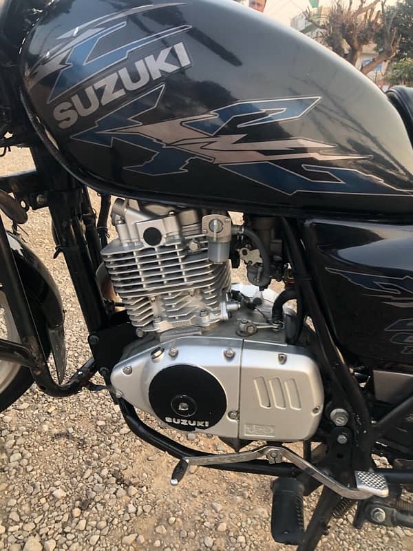 Suzuki gs 150 se 5