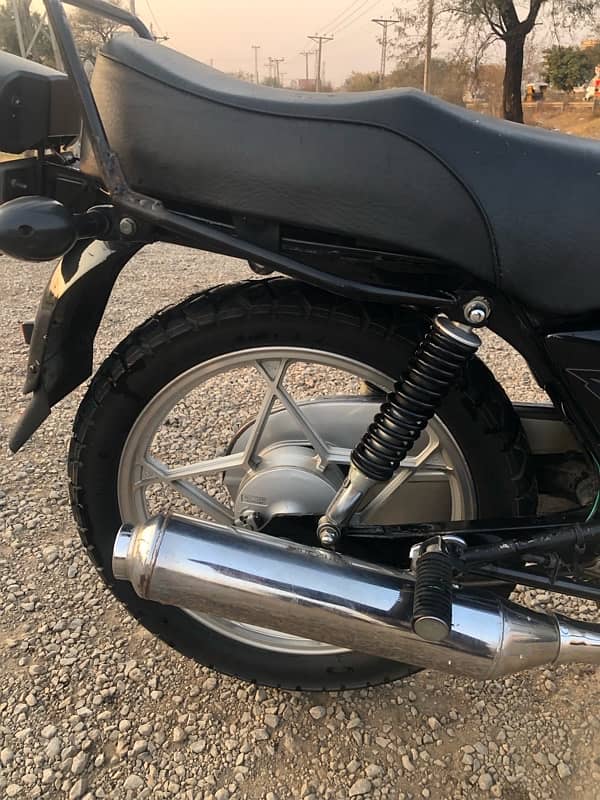 Suzuki gs 150 se 6