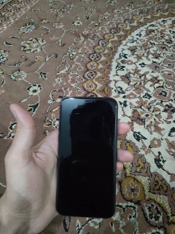 iphone 11 pro ( pta approved) 1