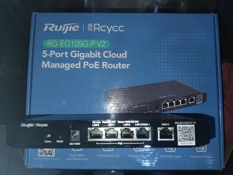 RG-EG105G-P V2 Reyee Cloud Managed PoE Router 1