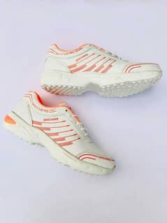 man's sports shoes