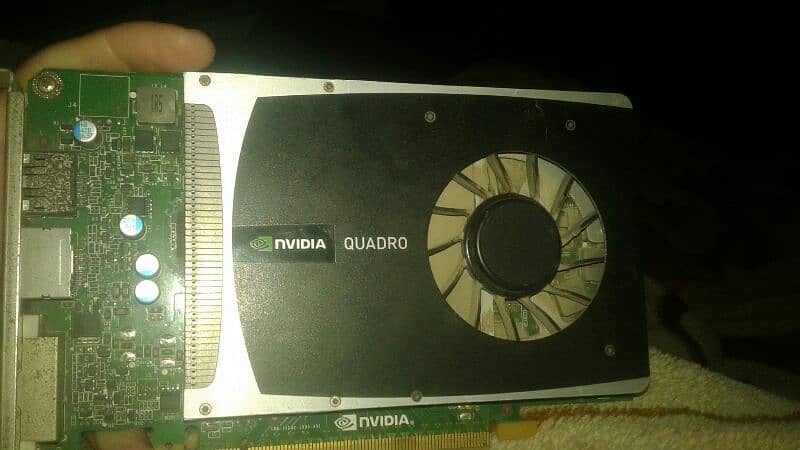 nvidia quardo 2000 garpic card 0