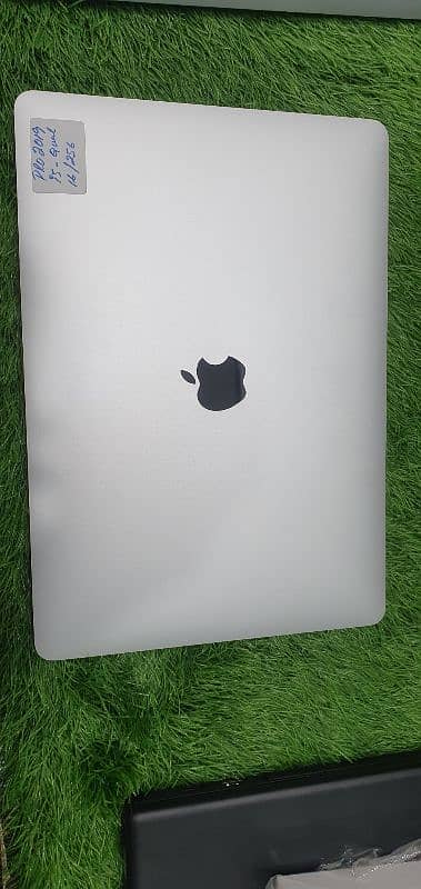 Apple Macbook pro 2019 0