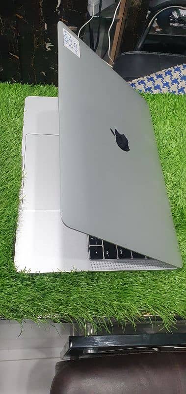 Apple Macbook pro 2019 2