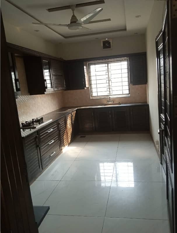 10 Marla Majestic Lower Portion For Rent In DHA Phase 4,Block GG. 12