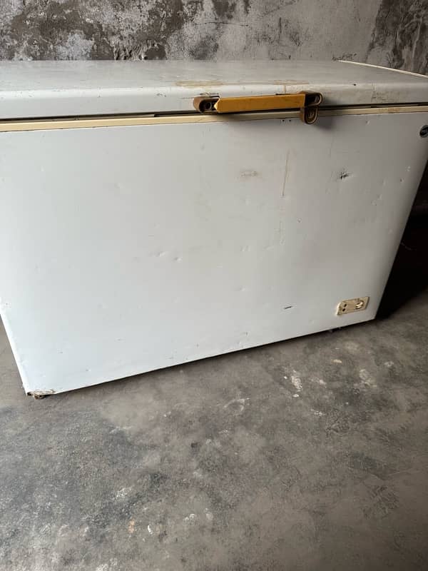 PEL INVERTER FREEZER ONE DOOR 1