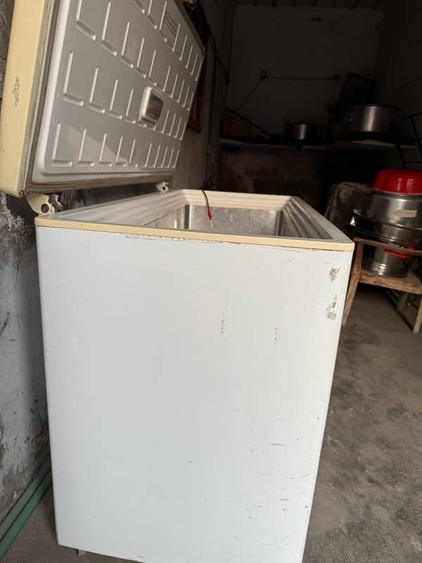 PEL INVERTER FREEZER ONE DOOR 2