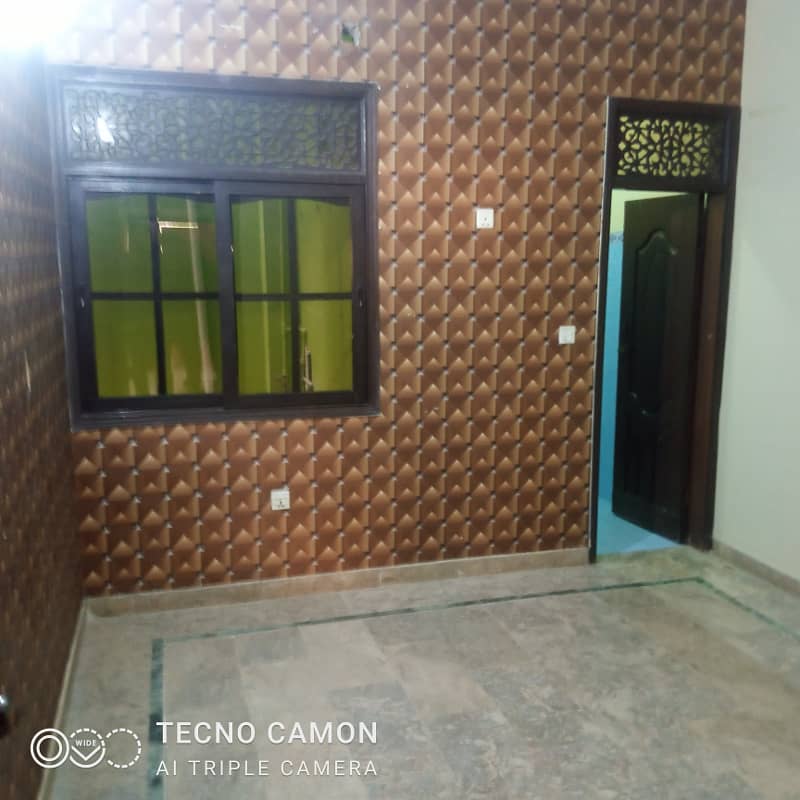 Rent flat 2bed. d. d 3rd floor LIFT Sinbaad to Nipa chowrangi 4