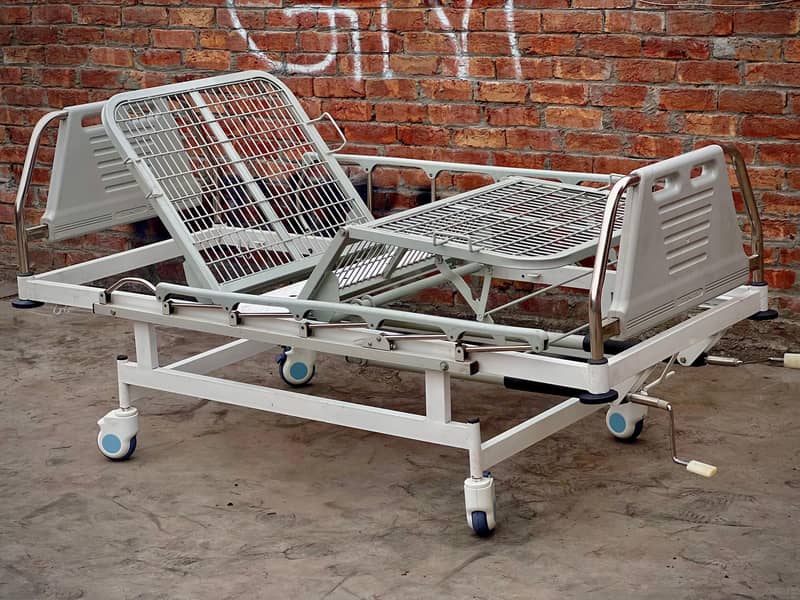 Hospital Furniture Manufacture, Delivery Table, Hospital Beds 5