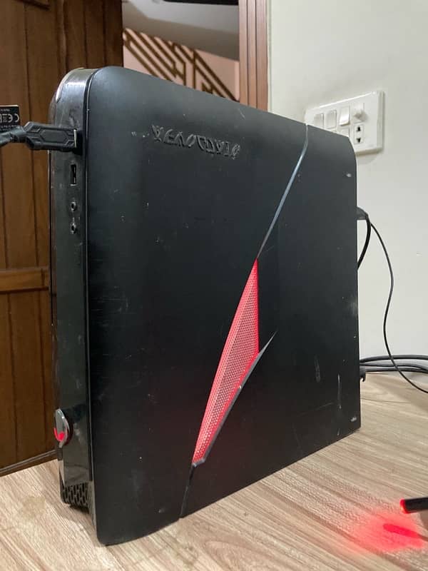 Alienware x51 r2 (gaming Pc) 1