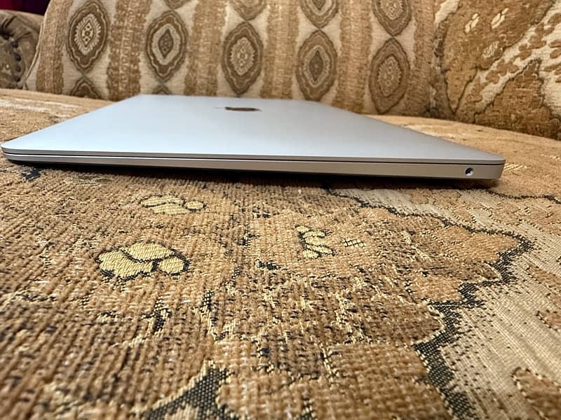 Macbook Air 13.3’’ 8GB/512GB M1 2020 Silver 4