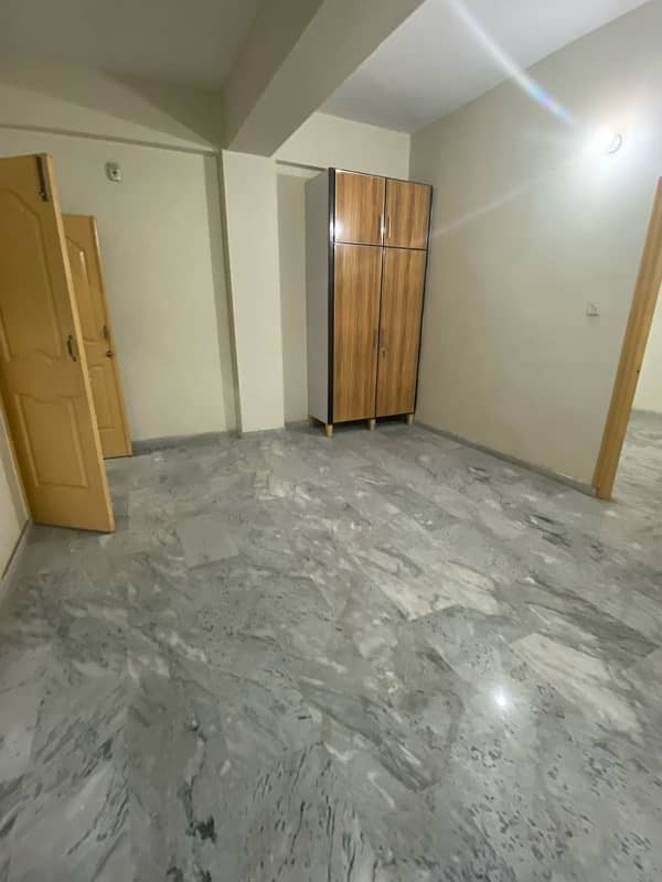 BRAND NEW INDEPENDENT FLATS AVAILABLE IN SARGODHA 0