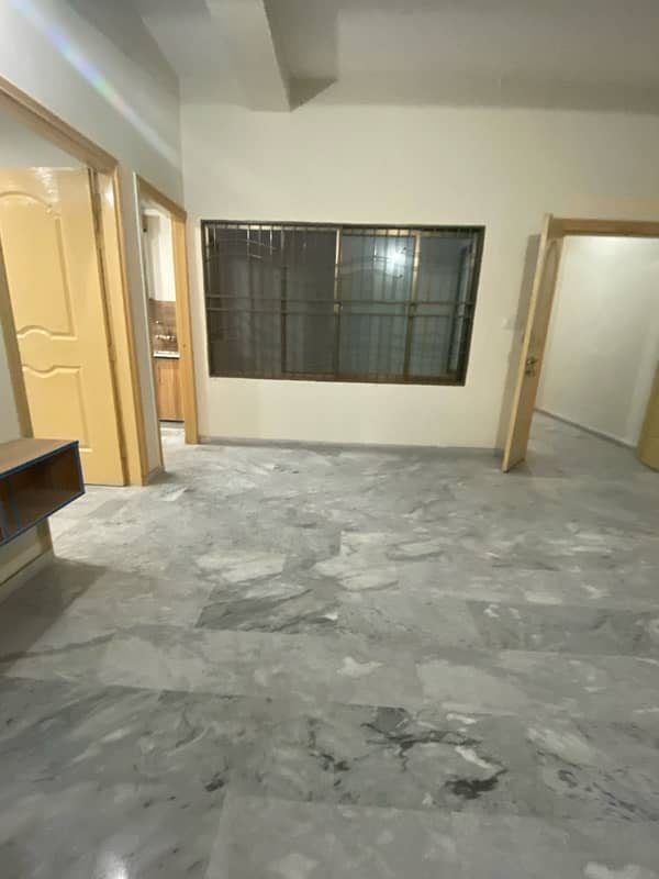 BRAND NEW INDEPENDENT FLATS AVAILABLE IN SARGODHA 4