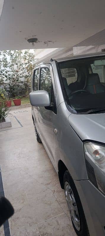 Suzuki Wagon R 2018 3