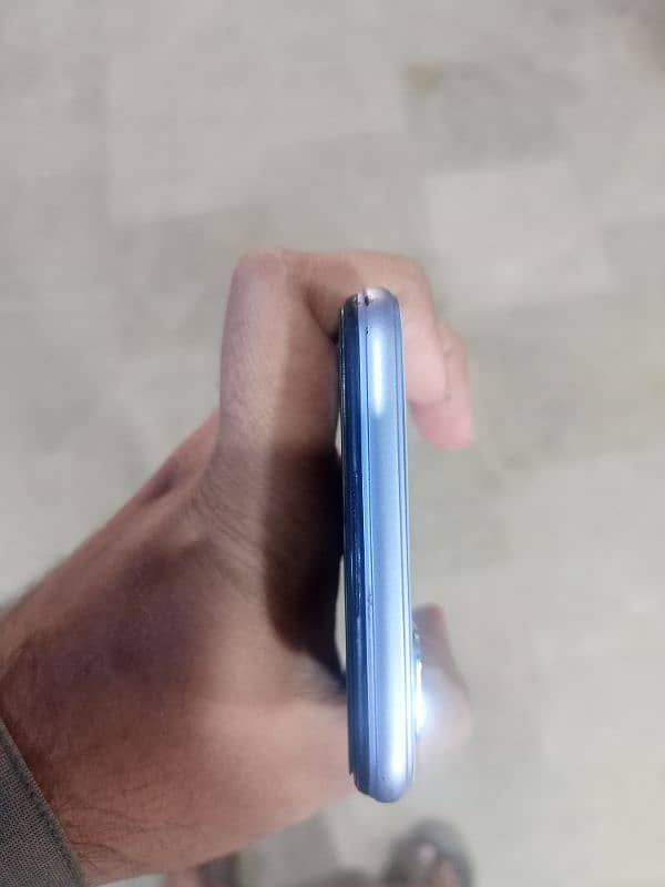 Vivo Y20 (4/64gb) 6